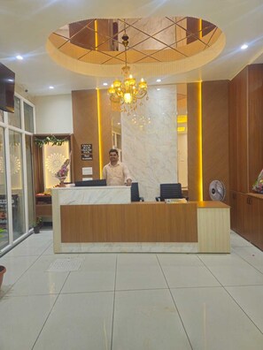 Reception - Hotel Shree Ji Heritage (Ujjain)