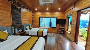 Deluxe-værelse med dobbeltseng eller 2 enkeltsenge - udsigt til dal | Skrivebord, arbejdsområde til bærbare computere, mørklægningsgardiner