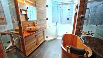 Luxury Double Room, Valley View | Bathroom | Designer toiletries, hair dryer, slippers, towels