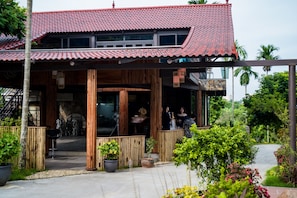 Exterior - Kovie Hoa Lac Xanh Resort (Hanoi)