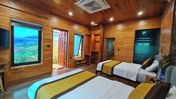 Deluxe Double or Twin Room, Valley View | Hypo-allergenic bedding, minibar, desk, laptop workspace