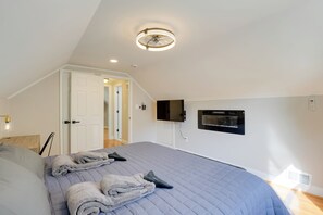 4 多间卧室、办公桌、熨斗/熨衣板、上网接入