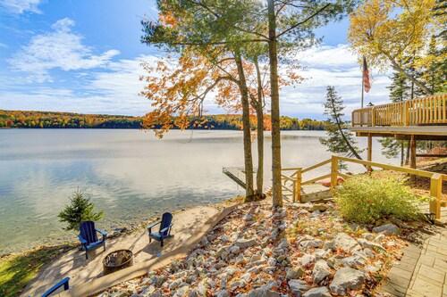 All-Season Adventures! Chicaugon Lakefront Gem