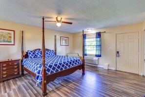 Internet, bed sheets - Walk to Lake Jackson: Convenient Studio in Sebring (Sebring)
