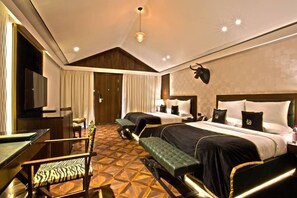 Glamping Tent | خزنة داخل الغرفة ومكواة/لوح كي وواي فاي مجانًا