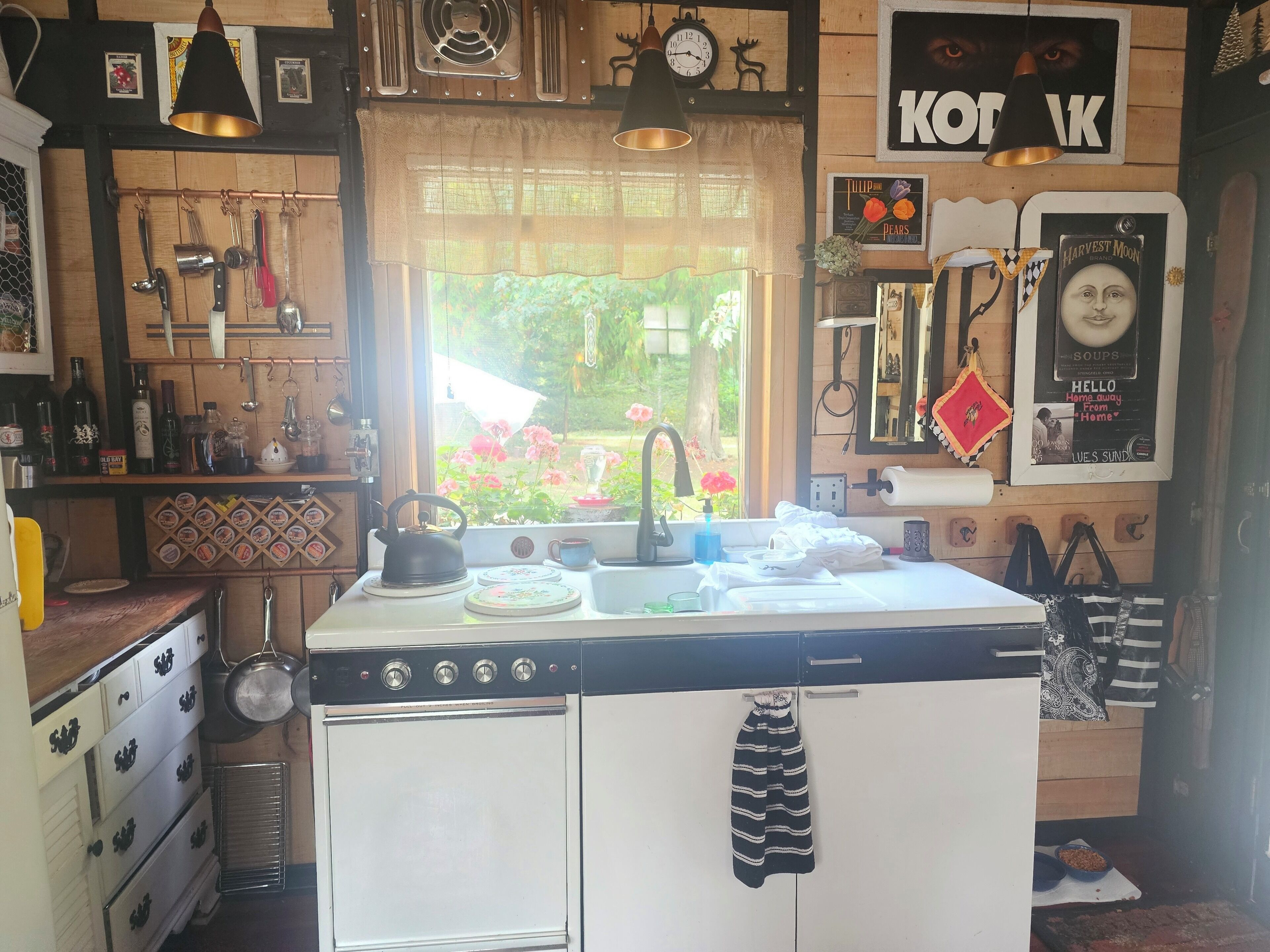 冰箱、微波炉、烤箱、炉灶