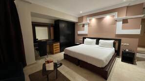 Twin kamer | Een kluis op de kamer, verduisterende gordijnen, gratis wifi