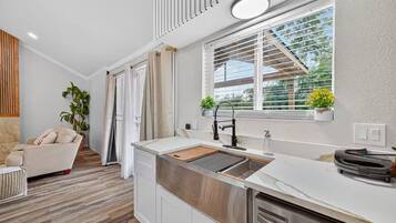 Microwave, oven, stovetop, dishwasher