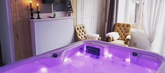 Suite Eden private jacuzzi