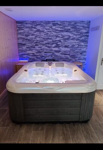 Suite Eden private jacuzzi