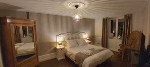 1 bedroom, iron/ironing board, WiFi, bed sheets - Suite Eden private jacuzzi (Chaumont)