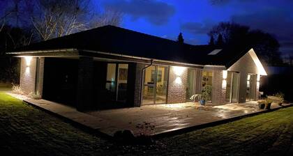 Cozy holiday home near coast and nature