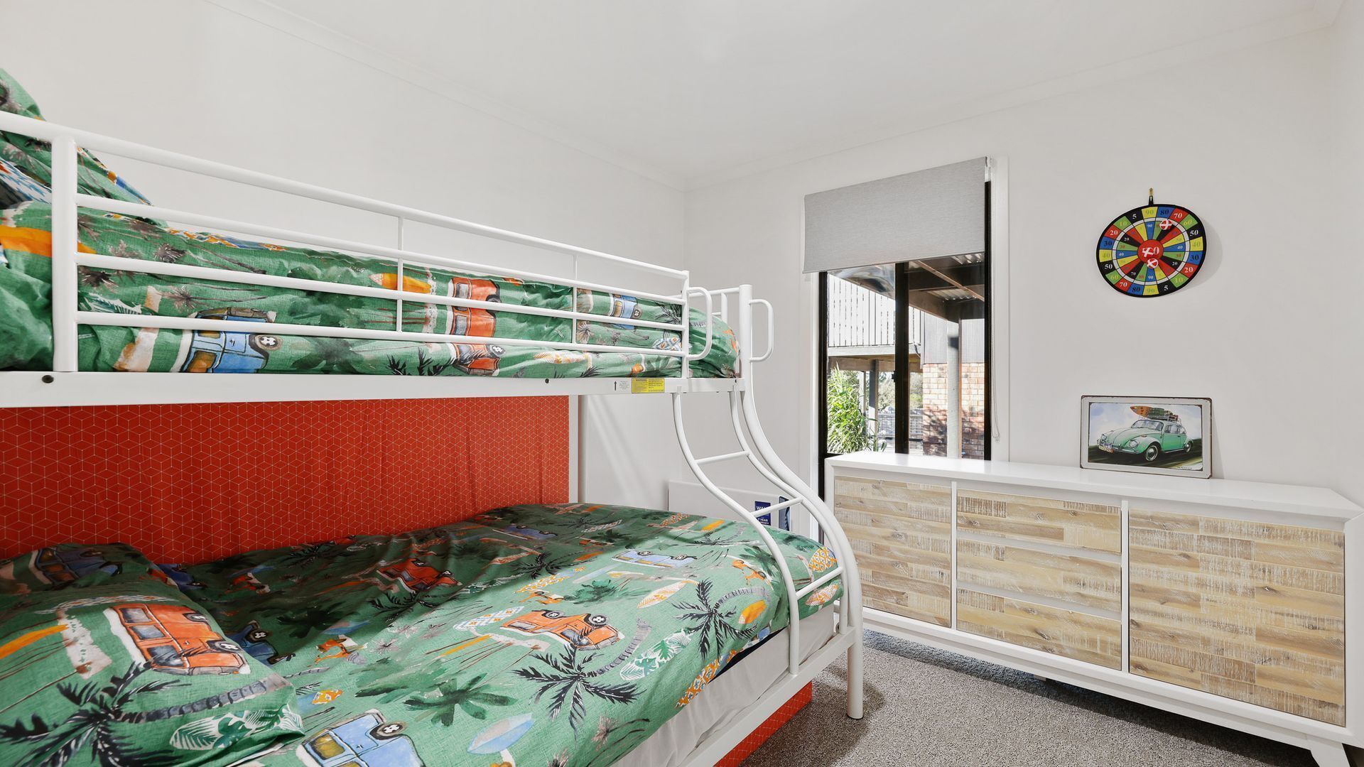 3 bedrooms, iron/ironing board, travel crib, internet