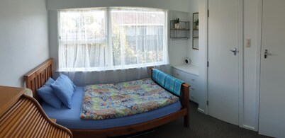 Charming Motueka Getaway With Air-con