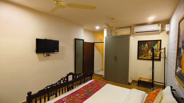 Standard Suite | Free WiFi