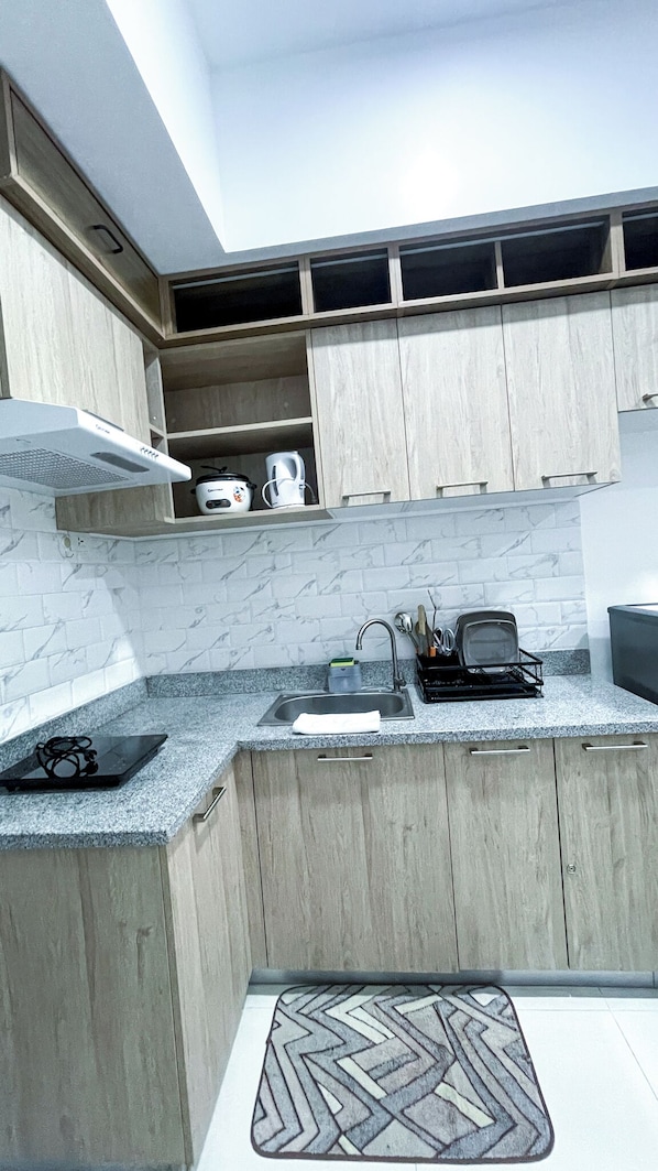 Shared Dormitory, 1 Bedroom, Balcony | Interior