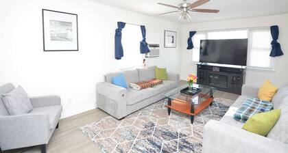 Cozy Beds w/ Parking & Laundry Near RU/RWJ/Train