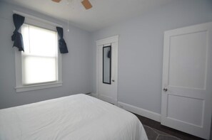 9 bedrooms, iron/ironing board, WiFi, bed sheets