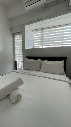 Shared Dormitory, 1 Bedroom, Balcony | 1 bedroom - Room-romantic 2BR Haven With Gentle Ligh (Iloilo)