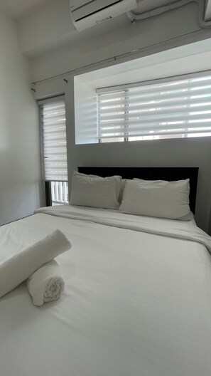 Shared Dormitory, 1 Bedroom, Balcony | 1 bedroom - Room-romantic 2BR Haven With Gentle Ligh (Iloilo)