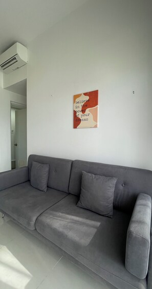 Shared Dormitory, 1 Bedroom, Balcony | Living room