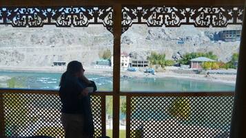 مكتب وواي فاي مجانًا