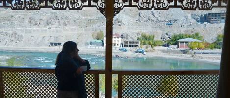 Masa, ücretsiz kablosuz İnternet