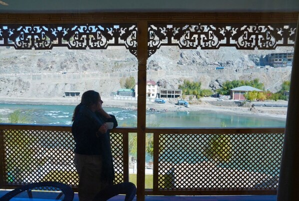 Escritorio y wifi gratis