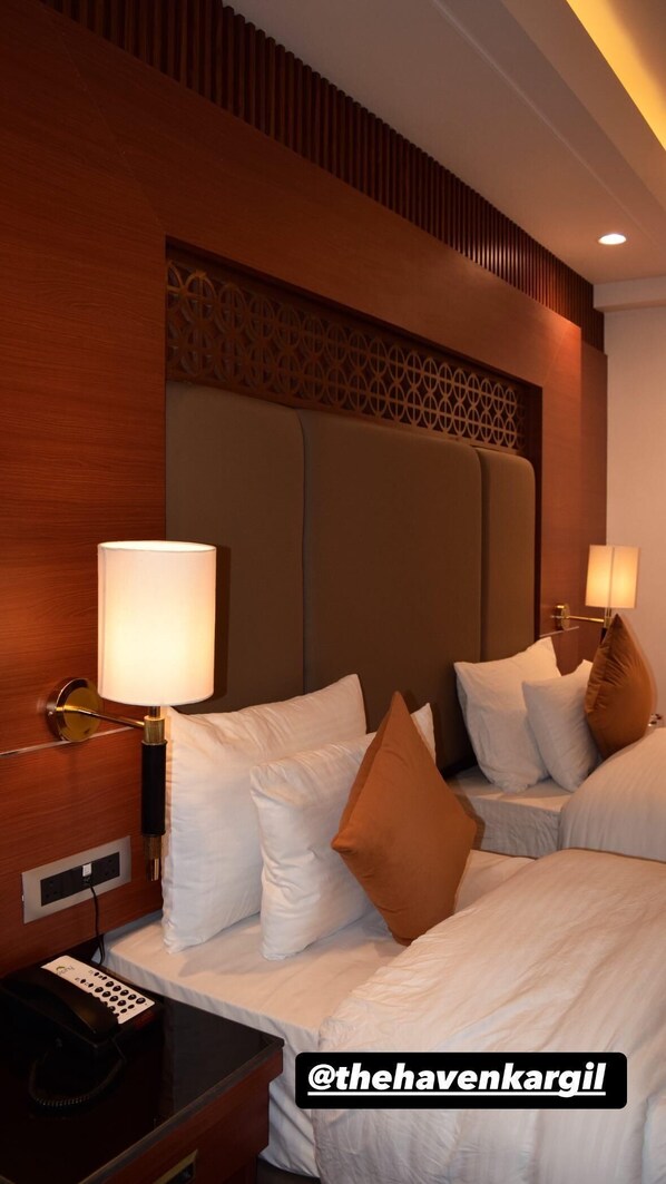 Kamar Premium, balkon | Meja kerja dan Wi-Fi gratis