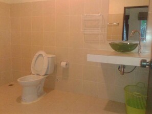 Chuveiro, secador de cabelo