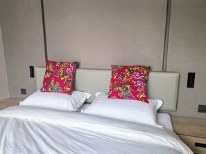 Standard Double Room, Mountain View | Desk, laptop workspace, blackout drapes, soundproofing