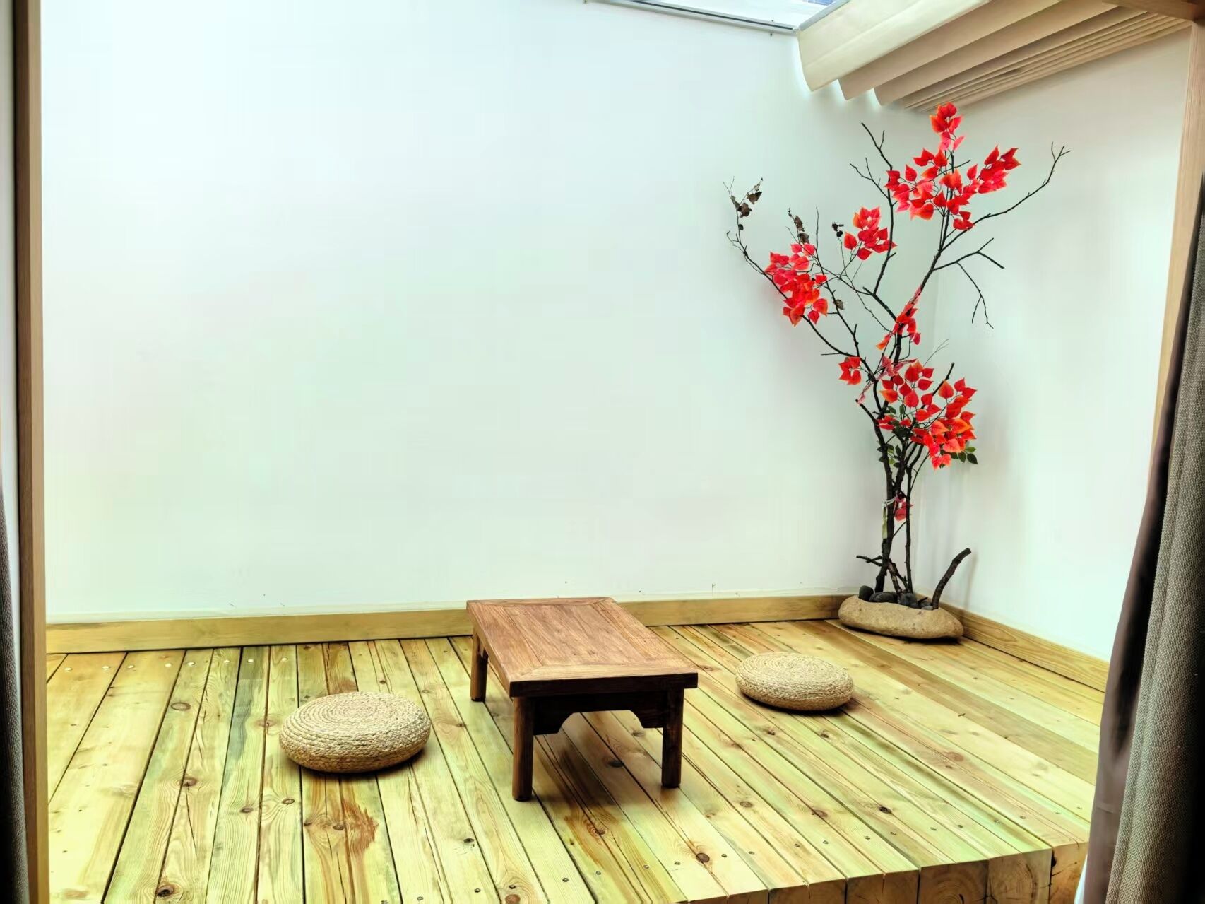 家庭套房, 山景 | 办公桌、笔记本电脑工作区、遮光窗帘、隔音