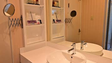 Standard Double Room | Room amenity