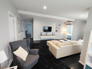 تلفزيون، كُتُب