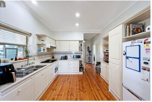 Microwave, oven, stovetop