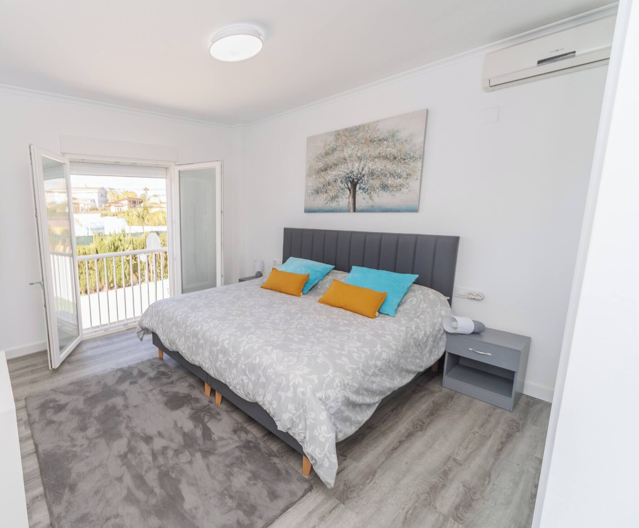 4 dormitorios, tabla de planchar con plancha, Internet