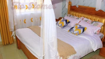 1 bedroom, iron/ironing board, internet, bed sheets