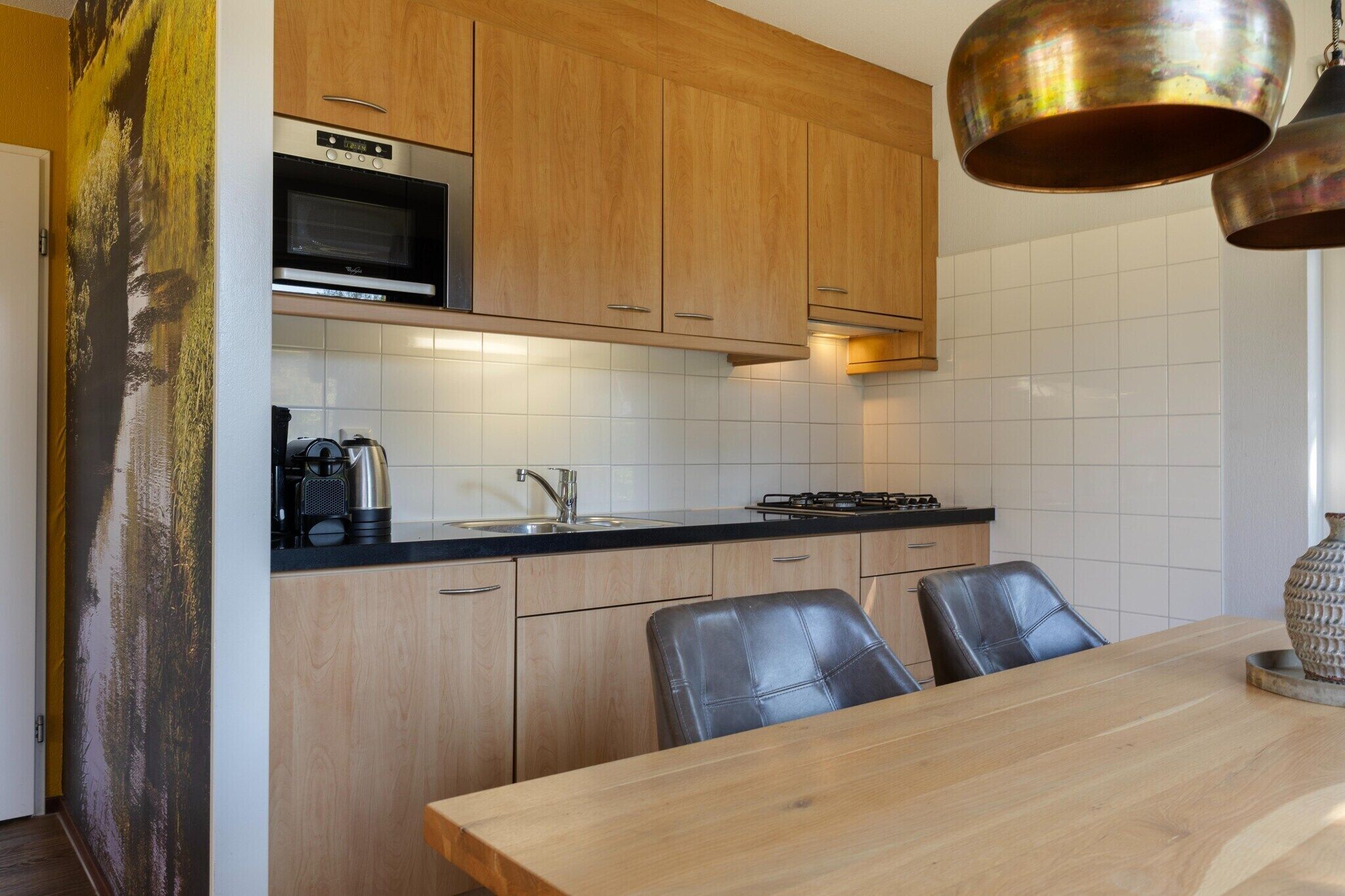 Kaffetrakter/tekoker, kjøleskap, mikrobølgeovn og ovn