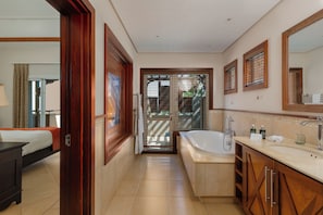 3 bedrooms, iron/ironing board, internet, bed sheets - Heritage the villas - Elegant 3-Bed seaView Villa on the Bel Ombre Domaine (Bel Ombre)