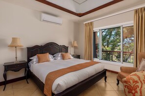 3 habitaciones, tabla de planchar con plancha, internet y ropa de cama 