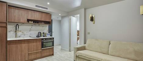 スマートテレビ、書斎 / ワークスペース