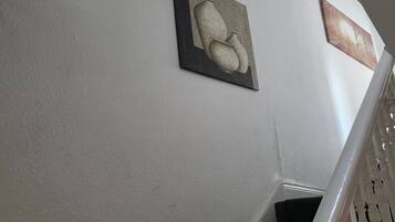 House, 6 Bedrooms | Interior