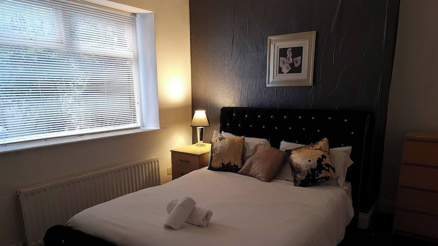 Stags Hens Contractors Longstay
