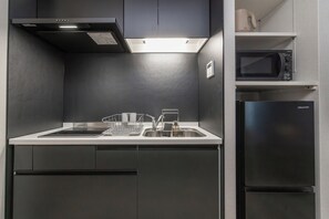 Apartment, Veranda, Stadtblick | Verdunkelungsvorhänge, schallisolierte Zimmer, Bügeleisen/Bügelbrett