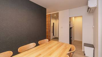 Blackout curtains, soundproofing, iron/ironing board, free WiFi