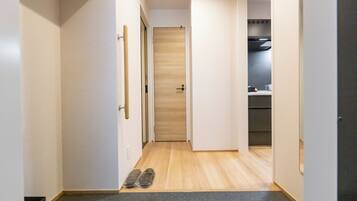 Apartment, Lanai, City View | Blackout drapes, soundproofing, iron/ironing board, free WiFi