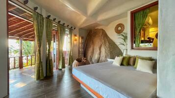 Luxury Suite, Balcony, Ocean View | In-room safe, blackout drapes, free WiFi