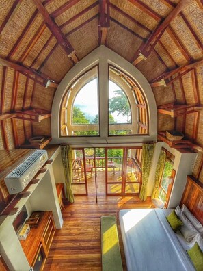 Signature Quadruple Room, Partial Sea View | In-room safe, blackout curtains, free WiFi - Koh Tao Heritage Hideaway (Koh Tao)