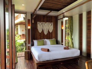 Classic Quadruple Room, Garden View | In-room safe, blackout curtains, free WiFi - Koh Tao Heritage Hideaway (Koh Tao)