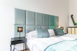 Basic Apartment | Iron/ironing board, free WiFi - Charming 1BR Apt 15 Min to Vienna (Vienna)